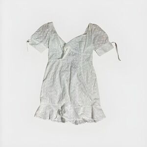 NWT Boohoo Knot Front Broderie Anglais Mini Ivory 14 Eyelet